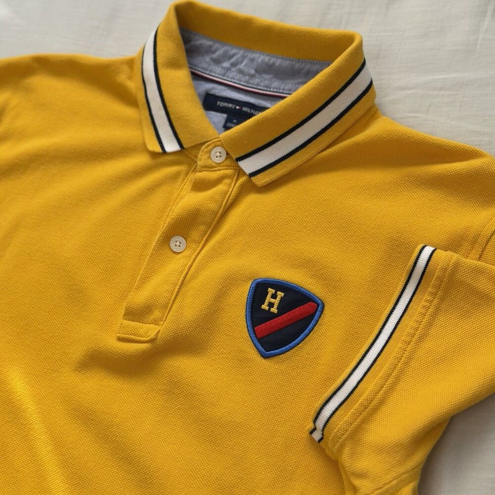 Tommy Hilfiger Embroidered Polo Shirt MEDIUM Yellow 2 Button 100% Cotton